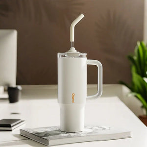 Tasse à eau géante